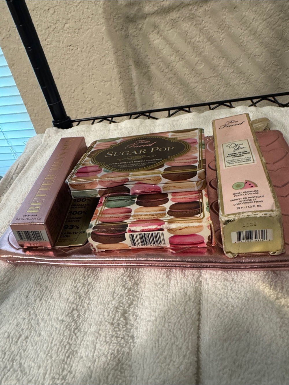 Too Faced Sugar Pop Eyeshadow Palette — Pastel Pink & Bright Accents - Picture 2 of 3